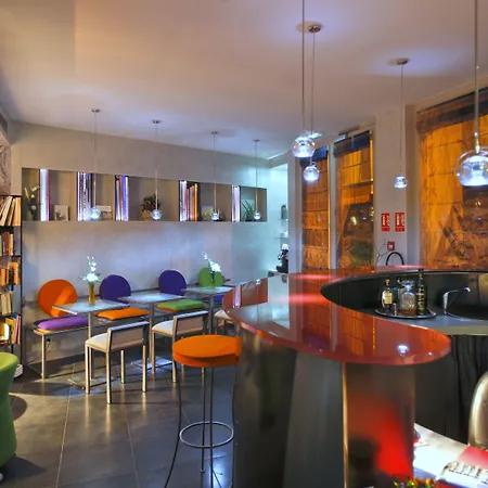 Apostrophe Hotel-2